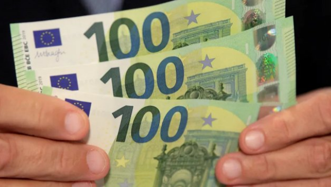 أسعار صرف العملة الأورو و الدولار أمام الدينار